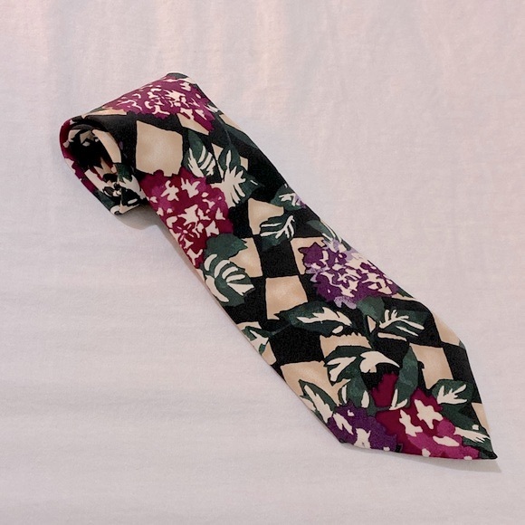 Perry Ellis 100% silk tie - Picture 2 of 9